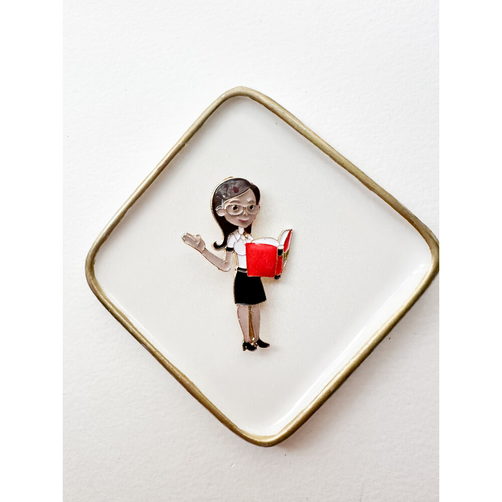 Öğretmen Broş Kırmızı Kitap