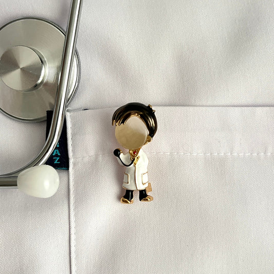 Siyah Saçlı Doktor